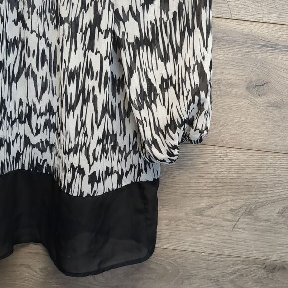 AB Studio Sheer Blouse with Elastic Neck and Sleeves Women's Size Small - Picture 6 of 8